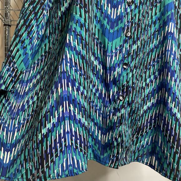 Catherines Women's Green Blue Chevron Button Front Blouse Size 2X‎ Career Flowy - Picture 8 of 12